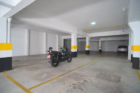 Garagem de apartamento à venda com 2 quartos, 100m² em Vila Nova, Novo Hamburgo