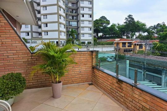 Casa para alugar com 3 quartos, 280m² em Vila Albertina, São Paulo