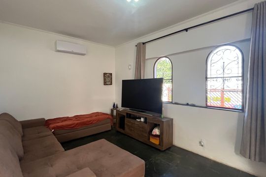 Casa à venda com 3 quartos, 225m² em Parque Taquaral, Campinas