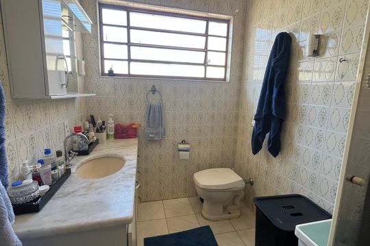 Banheiro Social 2 de casa à venda com 3 quartos, 225m² em Parque Taquaral, Campinas