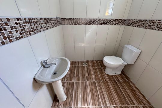Banheiro de casa à venda com 2 quartos, 90m² em Santa Teresa, São Leopoldo