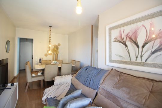 Sala de apartamento à venda com 2 quartos, 63m² em Taquara, Rio de Janeiro