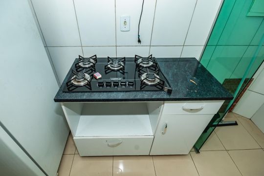 Cozinha de apartamento para alugar com 2 quartos, 44m² em Itatiaia, Belo Horizonte