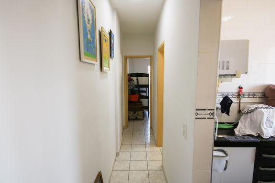 Corredor de apartamento para alugar com 1 quarto, 60m² em Boqueirão, Praia Grande