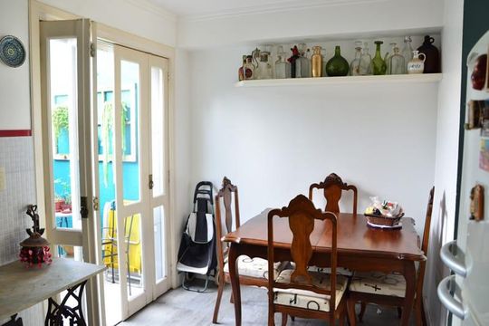 Sala 1 de casa de condomínio para alugar com 2 quartos, 99m² em Tristeza, Porto Alegre