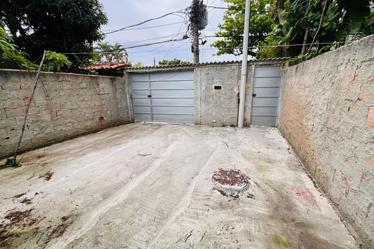 Quintal de casa para alugar com 2 quartos, 63m² em Recreio dos Bandeirantes, Rio de Janeiro