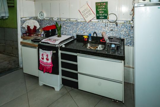 Casa à venda com 8 quartos, 420m² em Santa Mônica, Belo Horizonte