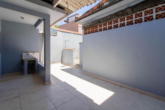 Área comum de casa para alugar com 1 quarto, 80m² em Jardim Munhoz, Guarulhos