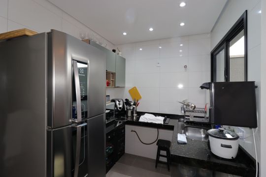 Cozinha de apartamento à venda com 2 quartos, 69m² em Jardim Ocara, Santo André