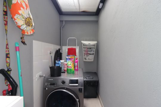 Área de Serviço de apartamento à venda com 2 quartos, 69m² em Jardim Ocara, Santo André
