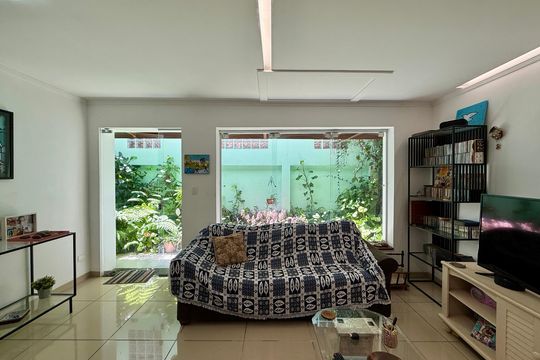 Sala  de casa para alugar com 3 quartos, 148m² em Santo Amaro, São Paulo
