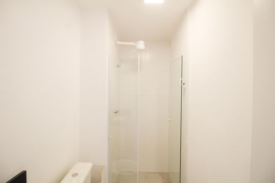 Banheiro de apartamento para alugar com 2 quartos, 39m² em Belenzinho, São Paulo