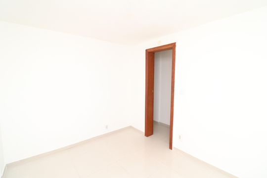 Quarto 1 de apartamento para alugar com 2 quartos, 70m² em Ilha do Governador, Rio de Janeiro