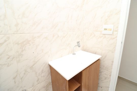 Banheiro de apartamento para alugar com 2 quartos, 70m² em Ilha do Governador, Rio de Janeiro