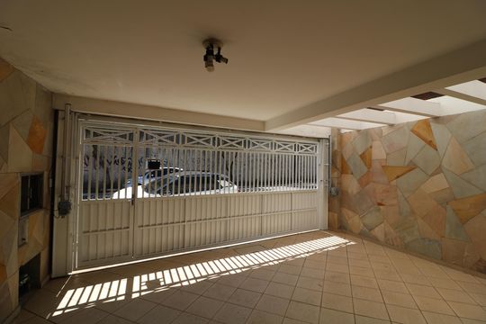 Garagem de casa à venda com 3 quartos, 148m² em Jardim Independência (são Paulo), São Paulo