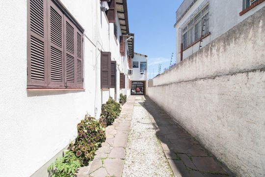 Área externa de apartamento à venda com 1 quarto, 45m² em Vila Joao Pessoa, Porto Alegre