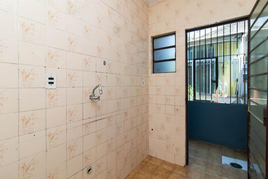 Cozinha de apartamento à venda com 1 quarto, 45m² em Vila Joao Pessoa, Porto Alegre