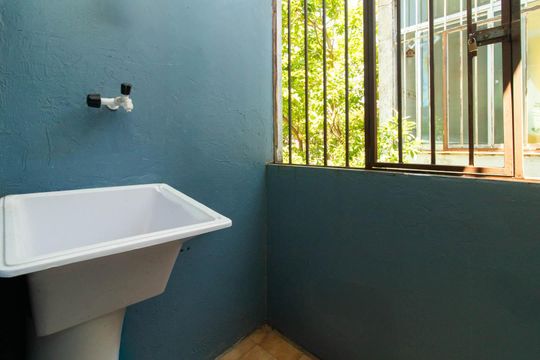 Área de Serviço de apartamento à venda com 1 quarto, 45m² em Vila Joao Pessoa, Porto Alegre