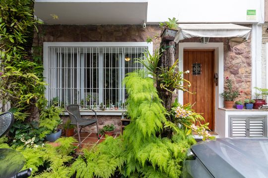 Fachada de casa à venda com 3 quartos, 135m² em Itaim Bibi, São Paulo