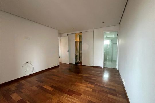Apartamento à venda com 4 quartos, 210m² em Vila Andrade, São Paulo