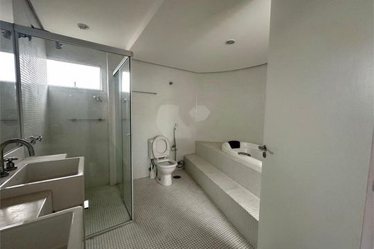 Apartamento à venda com 4 quartos, 210m² em Vila Andrade, São Paulo