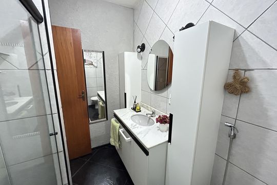 Banheiro de apartamento à venda com 3 quartos, 82m² em Água Santa, Rio de Janeiro