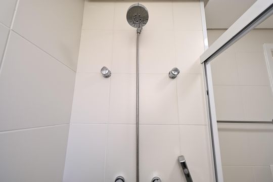 Banheiro da Suíte de apartamento à venda com 3 quartos, 86m² em Vila Gilda, Santo André