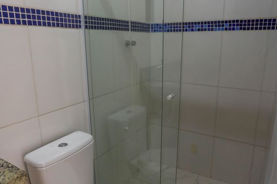 Banheiro Social de apartamento para alugar com 1 quarto, 26m² em Piraporinha, Diadema