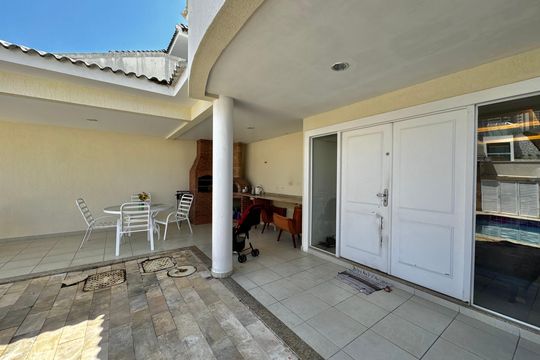 Área externa de casa de condomínio à venda com 6 quartos, 290m² em Recreio dos Bandeirantes, Rio de Janeiro