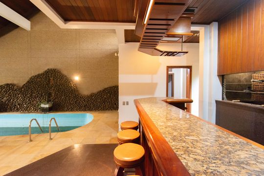 Área comum de casa à venda com 4 quartos, 630m² em Jardim do Lago, Canoas