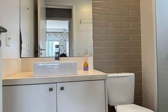 Banheiro de apartamento à venda com 2 quartos, 59m² em Vila Sao Pedro, Santo André