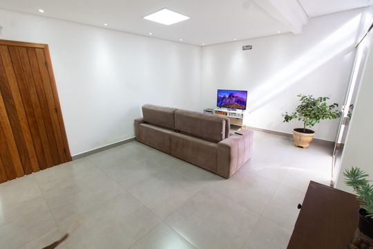 Casa à venda com 3 quartos, 200m² em Jardim Santa Genebra, Campinas