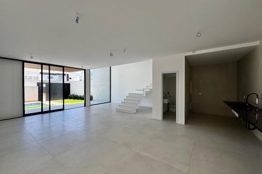 Casa de Condomínio à venda com 3 quartos, 230m² em Recreio dos Bandeirantes, Rio de Janeiro