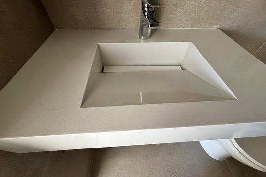 Suíte 3 - Banheiro Social de casa de condomínio à venda com 3 quartos, 230m² em Recreio dos Bandeirantes, Rio de Janeiro