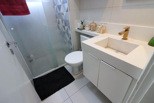 Banheiro de apartamento para alugar com 2 quartos, 50m² em Jaguaribe, Osasco
