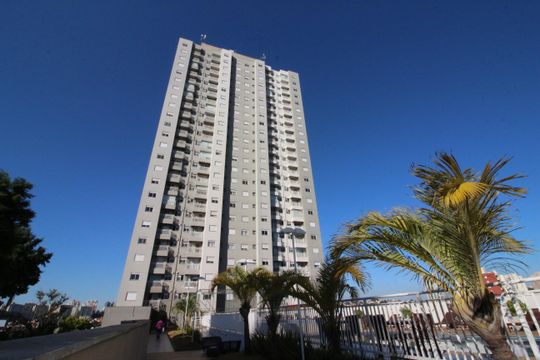 Fachada de apartamento para alugar com 2 quartos, 50m² em Jaguaribe, Osasco