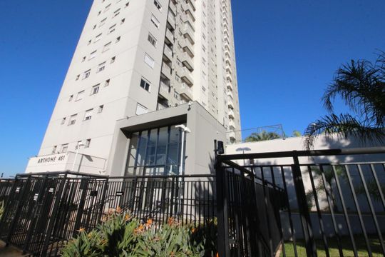 Fachada de apartamento para alugar com 2 quartos, 50m² em Jaguaribe, Osasco