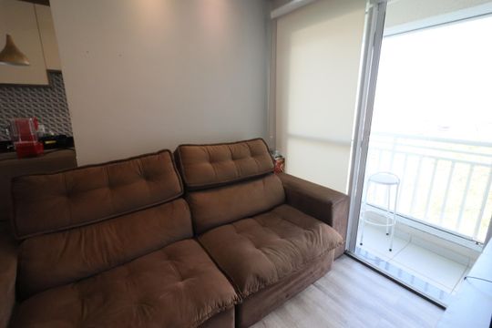 Sala de apartamento para alugar com 2 quartos, 50m² em Jaguaribe, Osasco