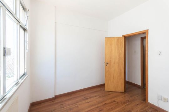 Quarto 2 de apartamento à venda com 2 quartos, 70m² em Praça da Bandeira, Rio de Janeiro