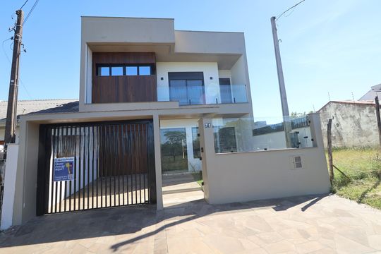 Fachada de casa à venda com 5 quartos, 215m² em Harmonia, Canoas