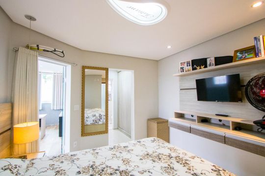 Quarto 1 - Suíte de casa para alugar com 3 quartos, 215m² em Vila Pires, Santo André