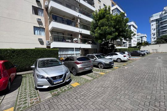 Fachada de apartamento para alugar com 3 quartos, 211m² em Recreio dos Bandeirantes, Rio de Janeiro