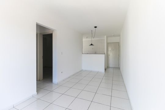 Sala de apartamento à venda com 2 quartos, 60m² em Vila Carmosina, São Paulo