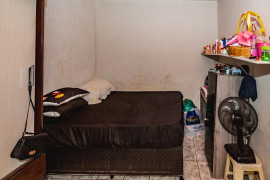Casa 3 - Quarto 1 de casa à venda com 8 quartos, 360m² em São João Batista, Belo Horizonte