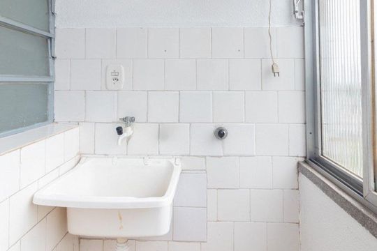 Área de Serviço de apartamento para alugar com 2 quartos, 47m² em Cristal, Porto Alegre