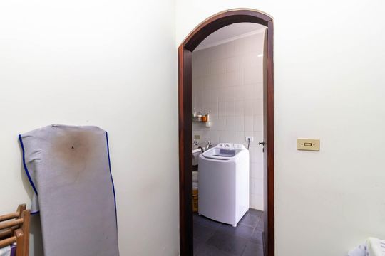 Quarto de Serviço de casa à venda com 6 quartos, 400m² em Lauzane Paulista, São Paulo