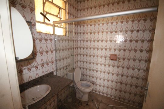 Banheiro de casa à venda com 3 quartos, 147m² em Inconfidentes, Contagem