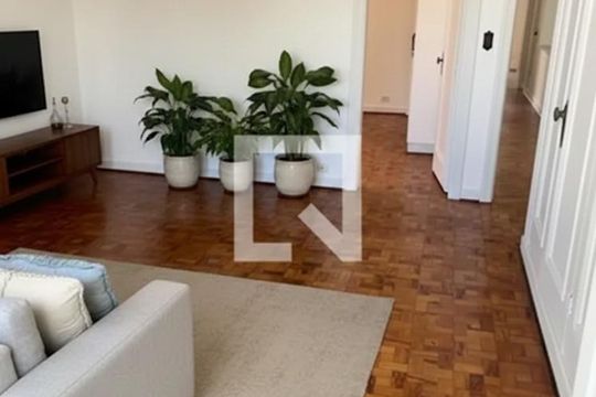 Casa à venda com 2 quartos, 400m² em Itaim Bibi, São Paulo