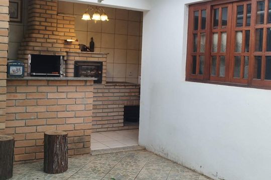 Casa à venda com 2 quartos, 103m² em Vila Guarani, Jundiaí