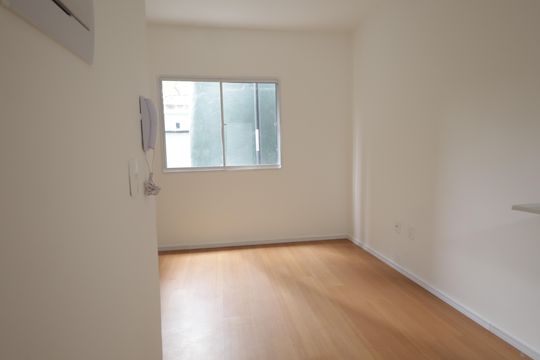 Quarto de kitnet/studio à venda com 1 quarto, 17m² em Jardim Monte Kemel, São Paulo